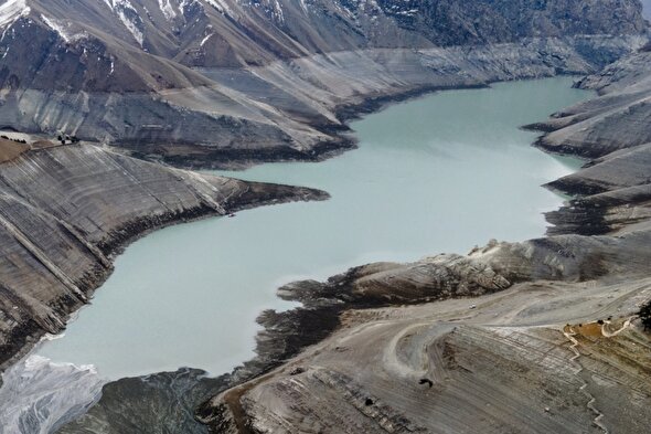 خرج آب تهران از دخل آن سبقت گرفت