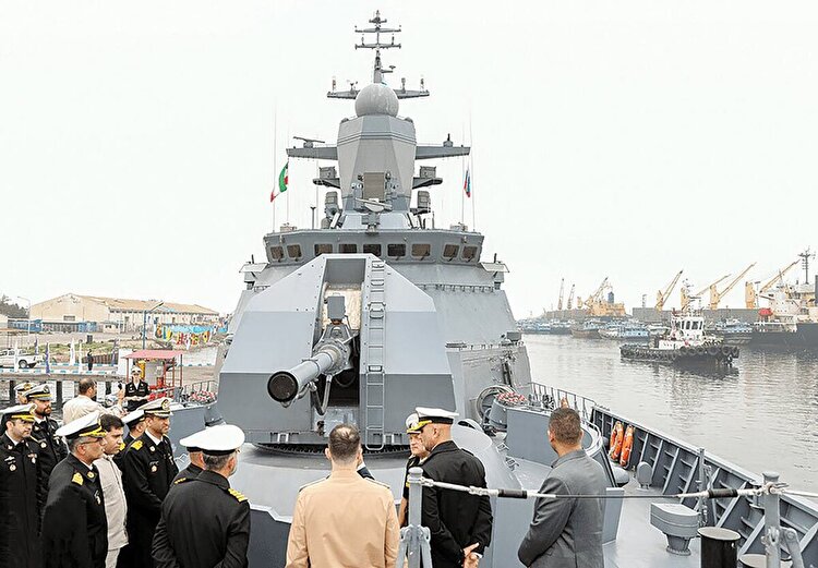 مانور مشترک در گلوگاه جهان