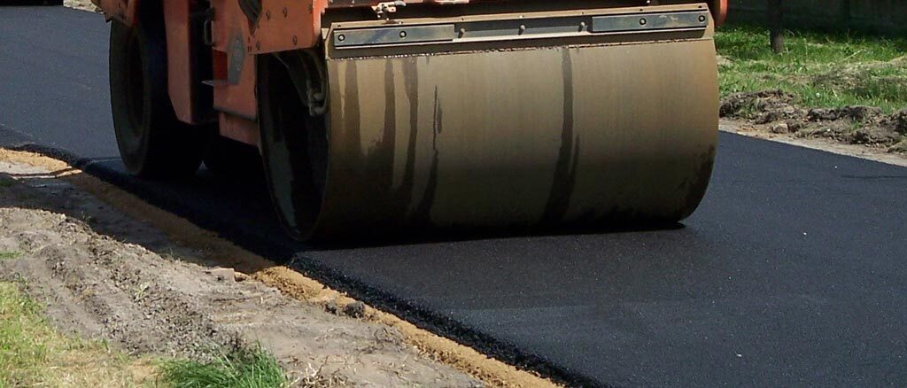 تخصیص ۶۶۳ تن قیر رایگان برای بهسازی معابر بافت فرسوده شهرستان فارسان