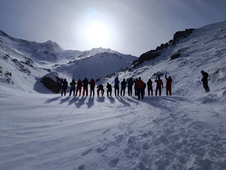 هشدار هلال احمر نسبت به تردد در محورهای کوهستانی و صعود به ارتفاعات