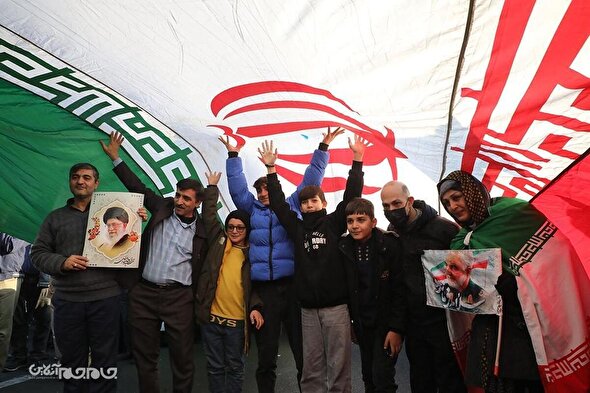 استقلال، شرط هرگونه پالایش درونی است