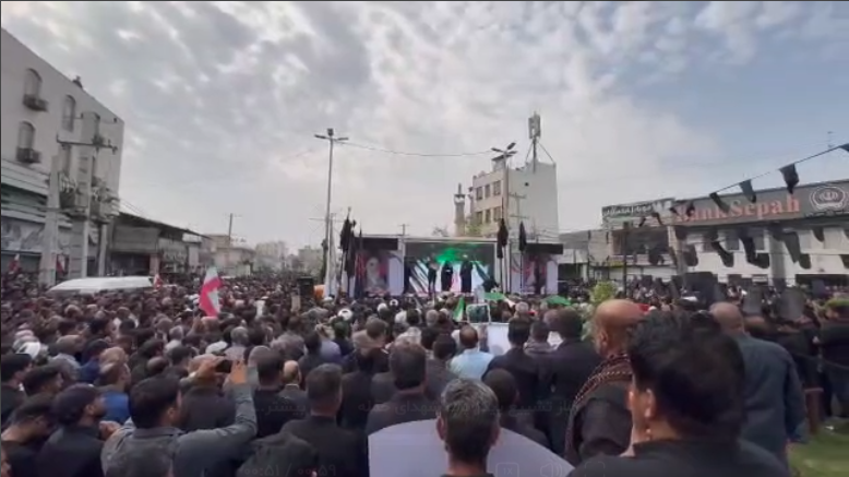 مراسم تشییع پیکر شهدای دانش آموز در میناب