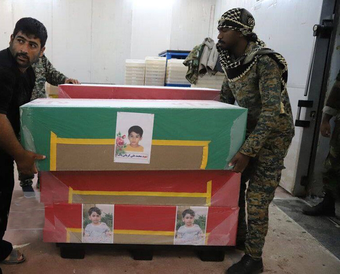 مراسم تشییع پیکر شهدای دانش آموز در میناب