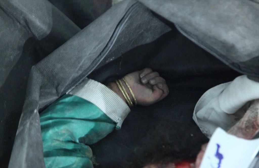 مراسم تشییع پیکر ۱۶۵ دانش آموز شهید مدرسه شجره طیبه میناب