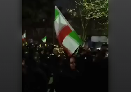 ببینید | تجمع مردمی عزاداران شهادت رهبر شهید انقلاب