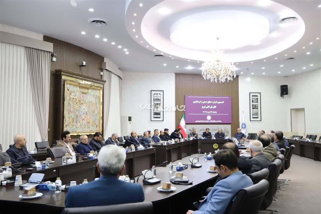 اتحاد صنفی و حرکت به سمت صادرات، راه نجات صنعت فرش