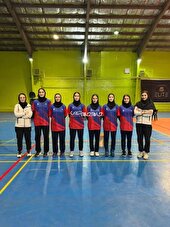 تیم بدمینتون شرکت سیمان صوفیان صدرنشین مسابقات لیگ دسته یک بانوان کشور