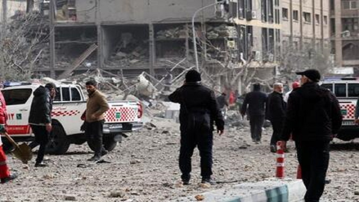 ۱۹۷۵۵ واحد مسکونی و ۴۵۱۱ واحد تجاری در حملات دشمن آسیب دیده است