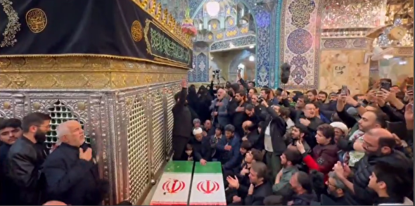 ببینید | طواف پیکر شهید دکتر لاریجانی و پسرش در حرم حضرت معصومه (س)