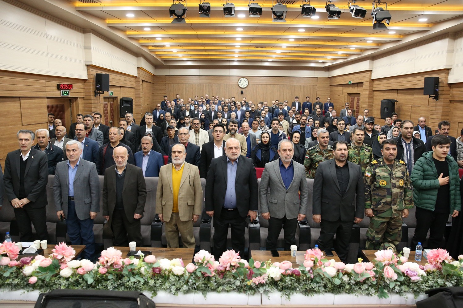 قرضالحسنه جلوه عینی بانکداری اسلامی و اقتصاد مبتنی بر اخلاق است قرضالحسنه جلوه عینی بانکداری اسلامی و اقتصاد مبتنی بر اخلاق است