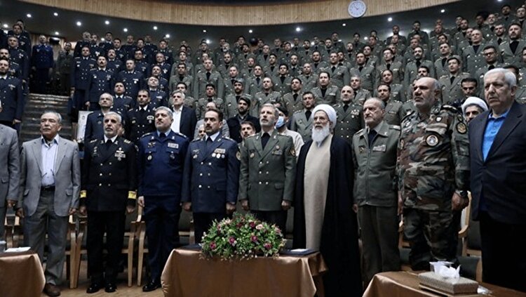 مراسم دانش‌آموختگی دانشجویان مدیریت دفاعی دانشگاه فرماندهی و ستاد ارتش