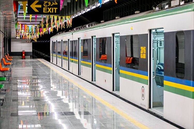 استفاده از مترو و اتوبوس در تهران رایگان شد