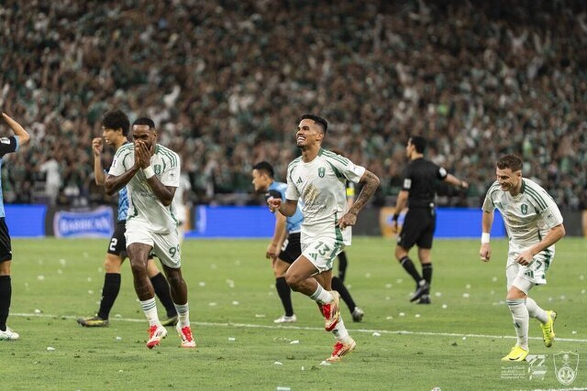 الاهلی عربستان با درخشش ستاره های خارجی و سرشناس خود توانست کاوازاکی را در فینال لیگ نخبگان آسیا شکست دهد و برای نخستین بار در تاریخ خود قهرمان شود.
