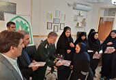 تجلیل معاون سپاه کردستان از دختران معلول جسمی حرکتی سنندج