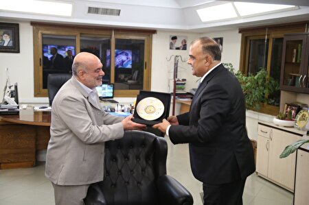 همکاری برای ساخت برنامه‌های مشترک رادیویی با موضوع پاسداشت زبان فارسی