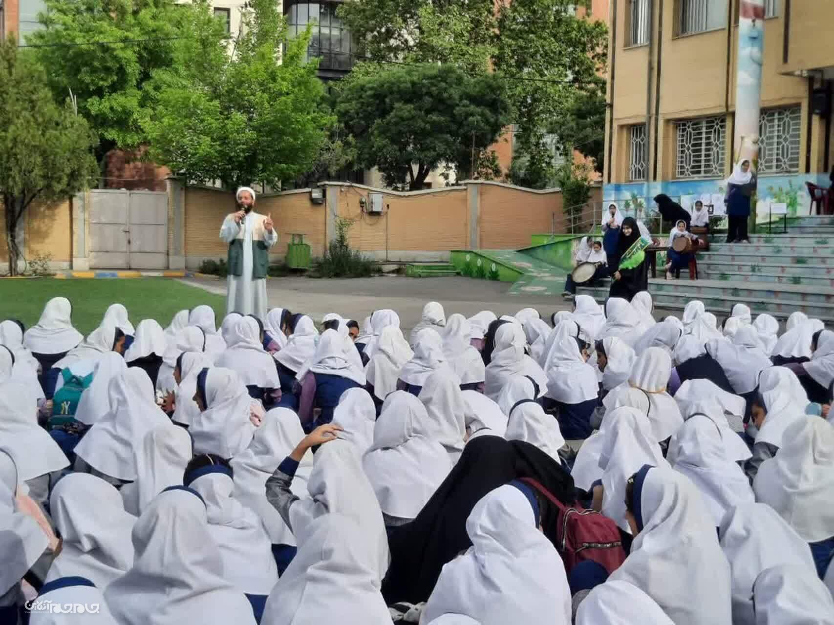 تجلیل از دختران محجبه در شهرکرد؛ آیینی معنوی در پاسداشت دهه کرامت و ترویج فرهنگ رضوی تجلیل از دختران محجبه در شهرکرد؛ آیینی معنوی در پاسداشت دهه کرامت و ترویج فرهنگ رضوی