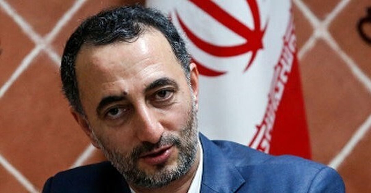 اکنون ایران ما ویژگی‌هایی دارد که هیچ نظام دیگری آنها را دارا نیست.سلطه‌پذیرنبودن مردم ما در مقایسه با دیگر ملت‌ها ویژگی شگفتی است؛ عزت ملی ما که خیلی شگفت‌انگیزتر است؛ به این‌خاطر با بهای سنگینی توانستیم به عزت و افتخاری برسیم که به‌ویژه از دوران قاجار و پهلوی با کنشگری‌های بزرگ اجتماعی مانند مشروطه، خواهان آن بوده‌ایم.
