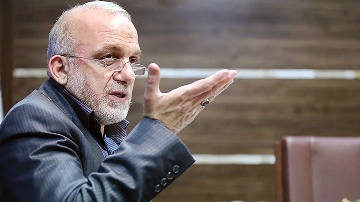دو دهه‌ای می‌شود که رهبر معظم انقلاب اسلامی بر موضوع اقتصاد و تولید تأکید دارند و شعار سال را در این مدت با این مضمون برگزیده‌اند. امسال سال «سرمایه‌گذاری برای تولید» نام گرفته و قوای سه‌گانه و دستگاه‌های مختلف کشور باید برای تحقق آن گام بردارند. اولین شرط حیات تولید، سرمایه‌گذاری است و فعالان اقتصادی معتقدند نقدینگی در این بخش مانند خون در رگ‌ است که زندگی می‌بخشد. یکی از راه‌های تأمین نقدینگی بنگاه‌های تولیدی، دریافت تسهیلات از شبکه بانکی است که اکنون به‌دلیل موانع زیاد و بالا بودن هزینه‌ها با مشکل سرمایه در گردش روبه‌رو هستند.