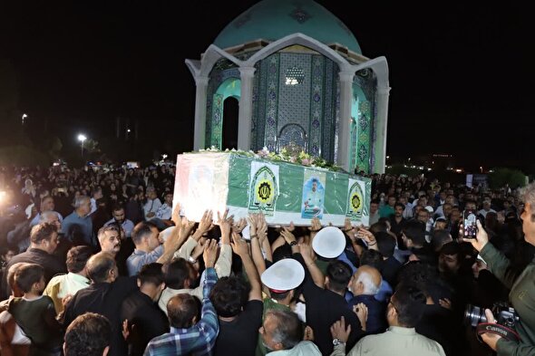 مراسم باشکوه تشییع پیکر شهید استواریکم محمد تنگستانی در عالیشهر