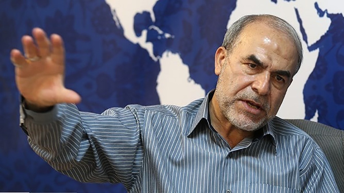 دیدار ترامپ با جولانی در ریاض و انتشار تصویر این نشست با وساطت محمد بن سلمان، رویدادی قابل توجه در تاریخ است که نیازمند تحلیل دقیق با توجه به پیشینه تاریخی آن است چرا‌که با عوام‌فریبی‌های بسیار گسترده رو‌به‌رو هستیم و یکی از مصادیق جنگ شناختی در حوزه تروریسم و مبارزه با آن مطرح است.