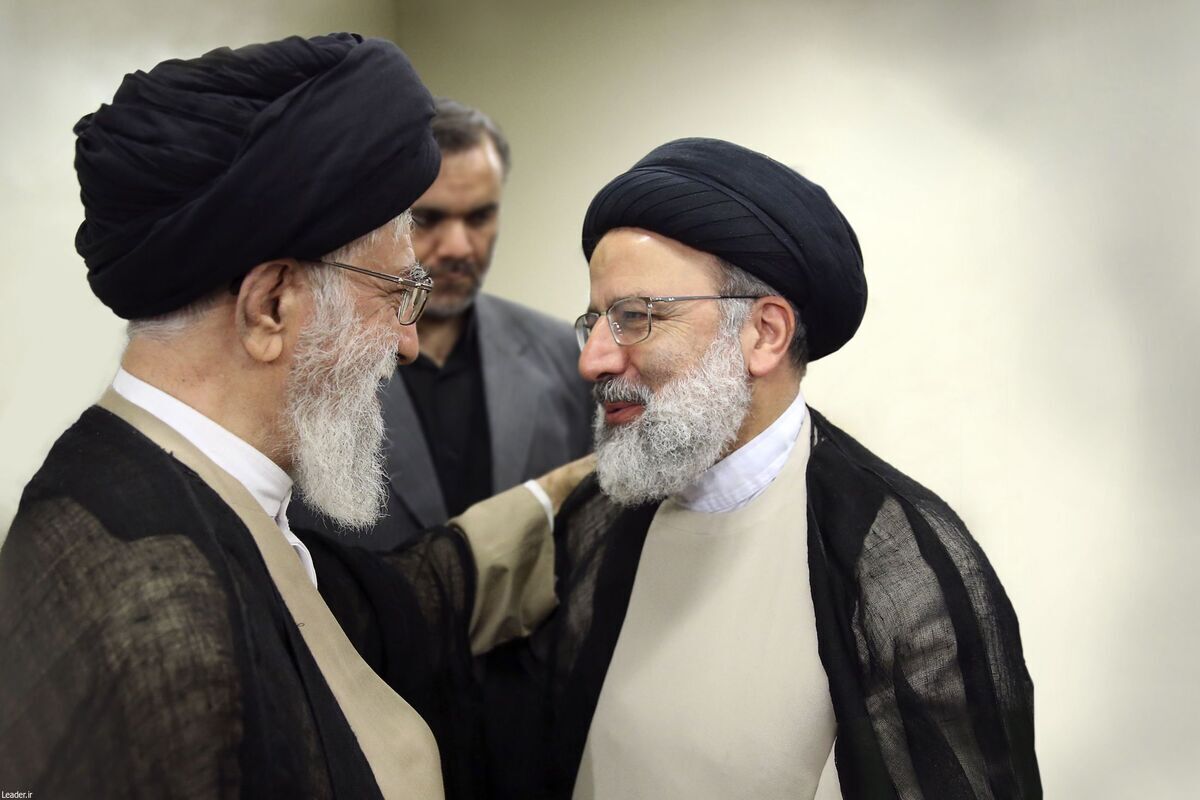 ۹ خصوصیت برجسته شهید رئیسی در بیانات حضرت آیت الله خامنه ای رهبر معظم انقلاب اسلامی را مشاهده کنید.
