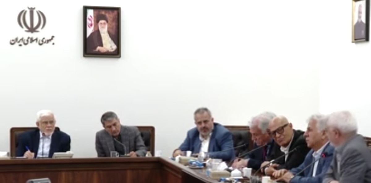 ببینید | سرلشکرهای اقتصادی در دفتر معاون اول رئیس‌جمهور