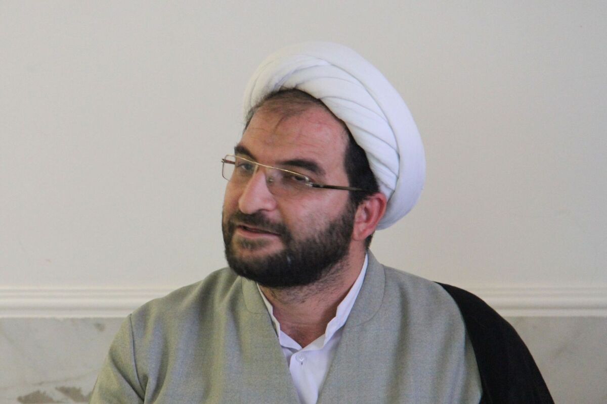 از نکات مهمی که در پیام حضرت‌آقا مطرح شده، این است که قدسیت دین و حوزه ما همیشه بیش از هر جای دیگری در میدان‌های جهاد فکری بروز کرده و می‌کند و به فرمایش مقام معظم رهبری به پرورش مجاهدان فرهنگی، شکل و هویت می‌بخشد. 