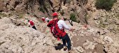 نجات خانواده ۹ نفره گرفتار در ارتفاعات چاروسا