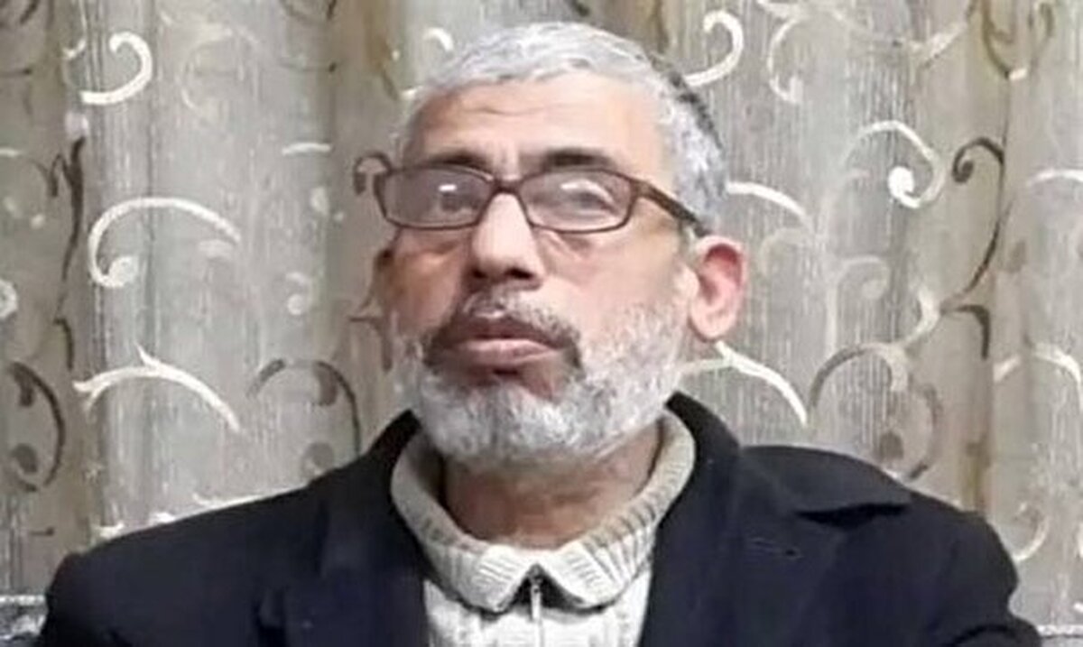 منابع خبری از شهادت دکتر «زکریا سنوار»، استاد فلسطینی تاریخ معاصر خبر دادند. وی بر اثر جراحات ناشی از بمباران چادرش توسط رژیم صهیونیستی در اردوگاه النصیرات غزه به شهادت رسید.