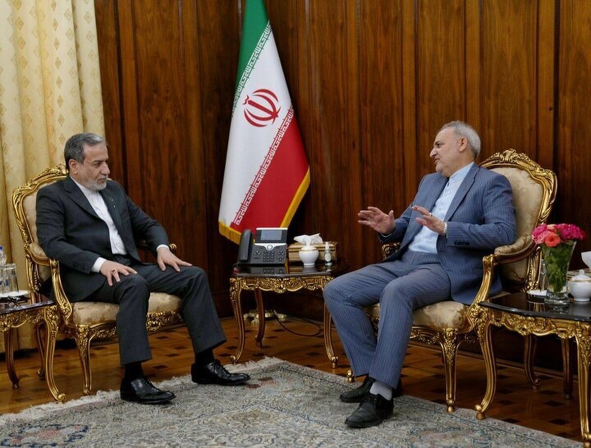 رضا امیری مقدم سفیر جمهوری اسلامی ایران در پاکستان با وزیر امور خارجه دیدار و گفتگو کرد.