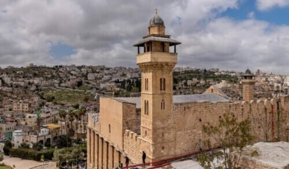 جلوگیری از پخش اذان در اراضی اشغالی جنگ مذهبی علیه مقدسات است
