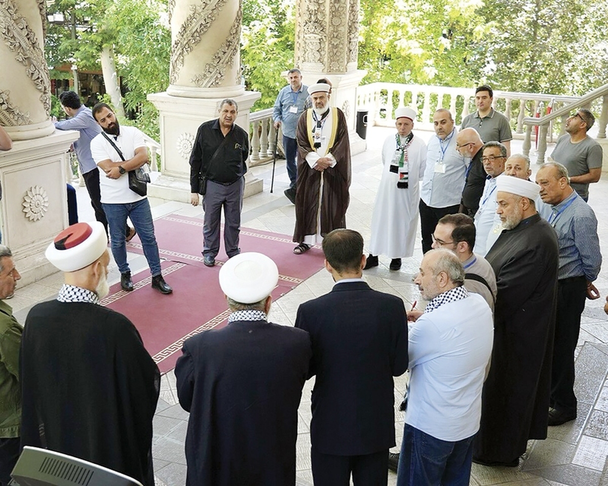 به‌مناسبت سالگرد ارتحال امام خمینی‌(ره)، نشستی با حضور مهمانانی از کشورهای بحرین، کویت، عراق و لبنان در موزه سینمای ایران برگزار شد. این رویداد که با هدف بررسی جایگاه سینمای ایران و ضرورت پرداختن به مسائل فرهنگی و انسانی به‌ویژه موضوع فلسطین برگزار شد، فرصتی برای گفت‌وگو درباره نقش سینما در بازتاب ارزش‌های انسانی و هویت فرهنگی فراهم کرد.