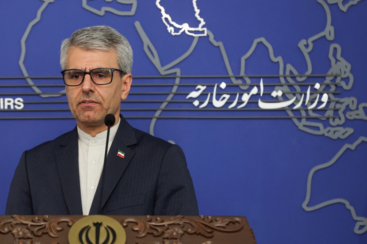 سخنگوی وزارت امور خارجه جمهوری اسلامی ایران،گفت: تحریم‌های چندلایه آمریکا هدفی جز محروم‌سازی تک‌تک شهروندان ایرانی از حقوق بنیادین بشری نداشته‌ است و بنابراین جنایت علیه بشریت محسوب می‌شوند.
