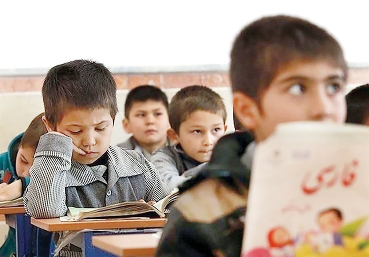 نظام آموزشی ایران در سال‌های اخیر در تلاش بوده تا با تحولات جهانی همگام شود و کیفیت آموزش را به سطحی بالاتر برساند. در این میان، طرح «مدرسه تراز» به عنوان یکی از ابتکارات جدید وزارت آموزش و پرورش در دستور کار قرار گرفته است‌. این طرح قرار است در نظام آموزشی کشور در راستای برقراری عدالت آموزشی تحول ایجاد کند و نویدبخش تغییراتی اساسی در ساختار و عملکرد مدارس باشد.