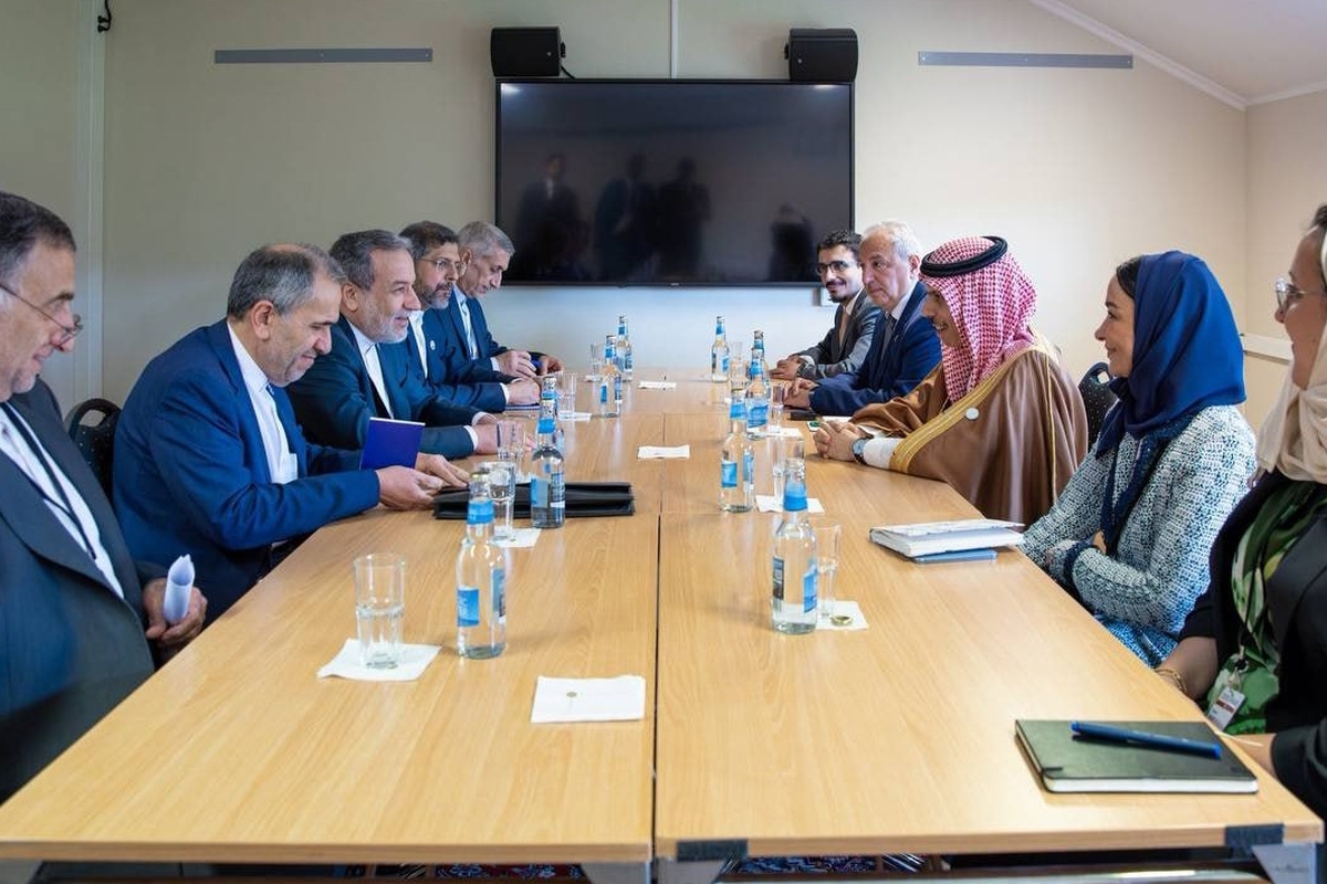وزیران امور خارجه ایران و عربستان در حاشیه مجمع اسلو در پایتخت نروژ، با یکدیگر دیدار و گفت‌وگو کردند.