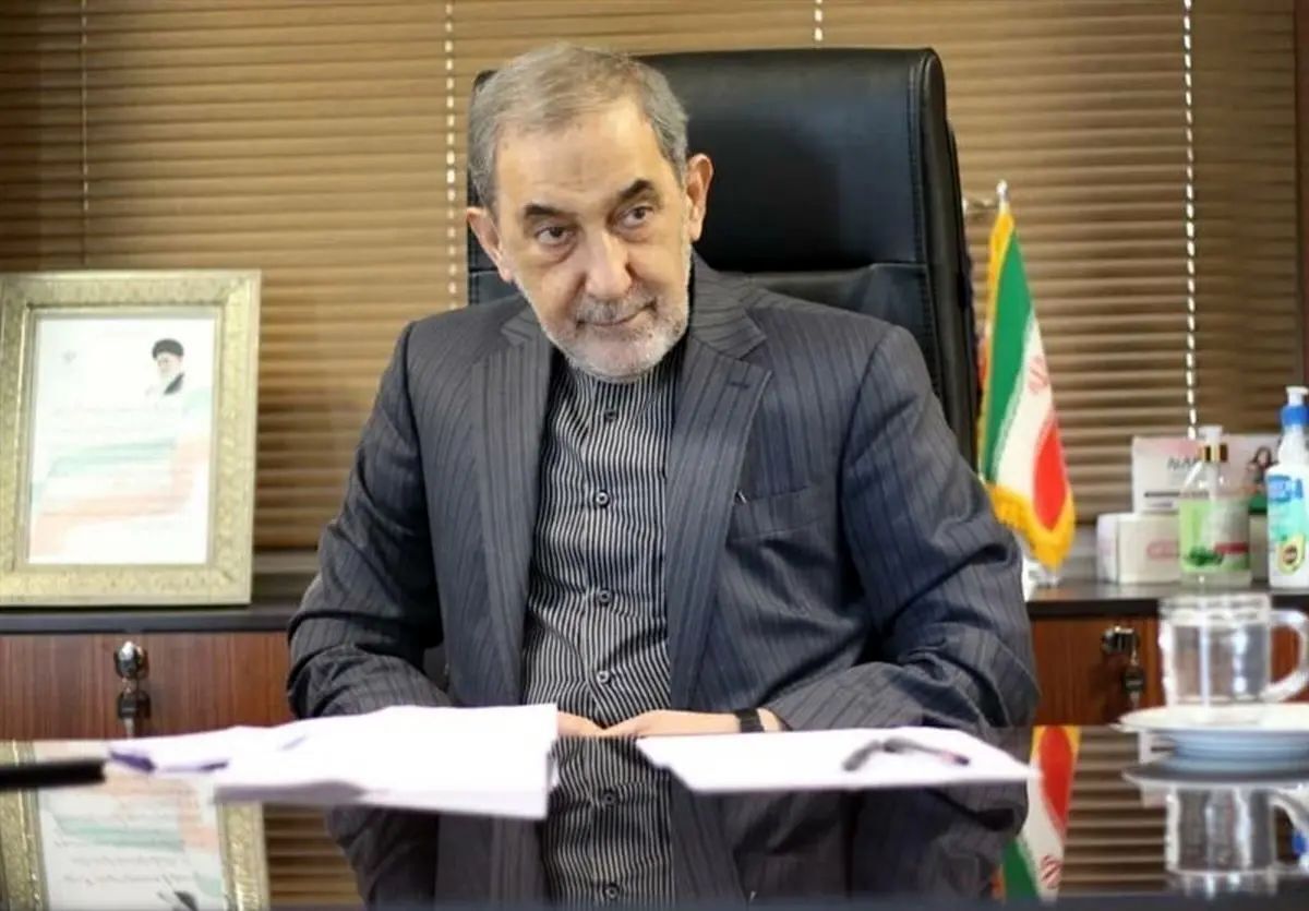 دکتر علی اکبر ولایتی در پیامی شهادت جمعی از فرماندهان نیروهای مسلح و دانشمندان هسته ای کشورمان در پی حمله رژیم صهیونیستی به کشورمان را تسلیت گفت.