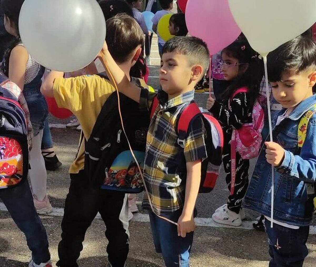 دانش‌ آموزان کلاس اولی با در دست داشتن برگه سنجش سلامت بدو ورود به دبستان تا ۲۰ تیر فرصت دارند نسبت به ثبت‌نام در مدارس اقدام کنند.