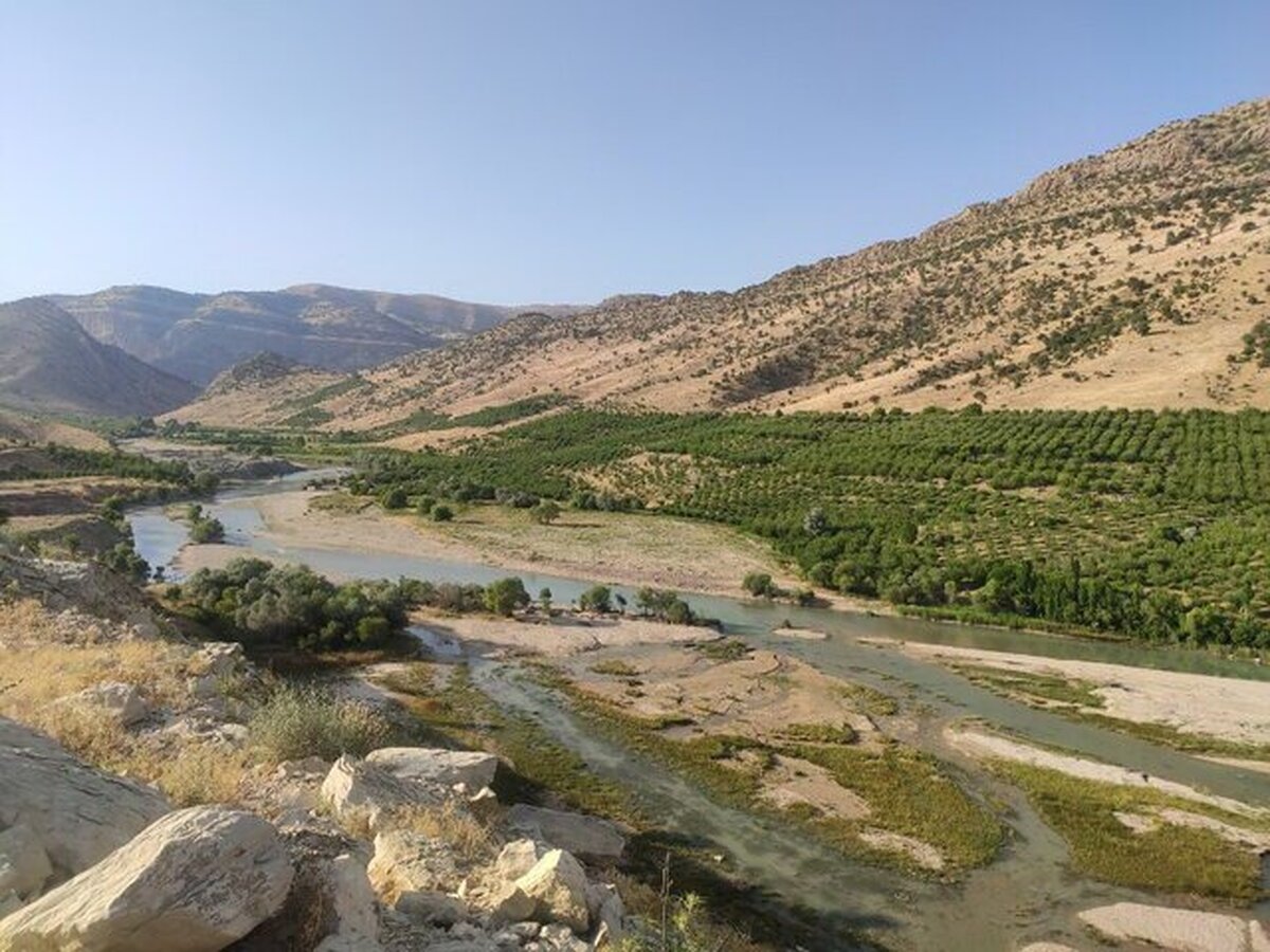 تازه‌ترین آماری که از سوی شرکت آب و فاضلاب کهگیلویه و بویراحمد اطلاع رسانی شده تنش آبی در ۱۸ شهر و ۲۵۰ روستای استان آغاز شده  و این آغاز یک مسیر و شرایط سخت در تابستان امسال و ضرورت آمادگی کامل مردم و هم مسوولان برای مدیریت و مقابله با هرگونه بحران ناشی از وضعیت خشکسالی خواهدبود.