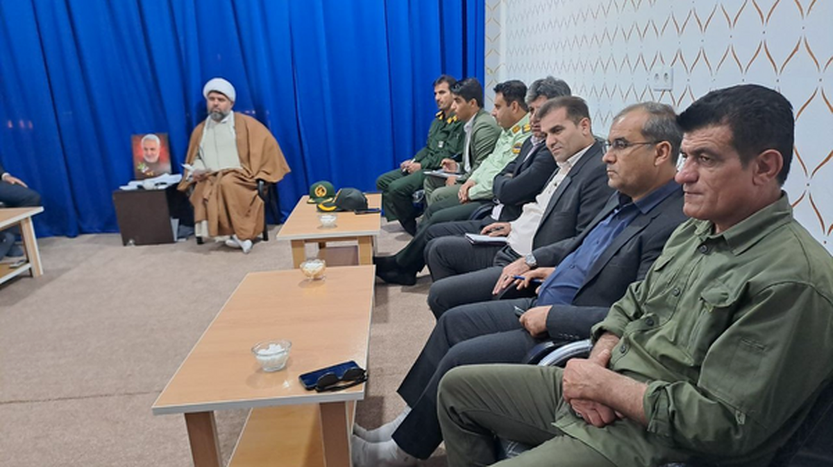 حجت‌الاسلام اسماعیل صلواتی، امام جمعه شهرستان بهمئی در نشست شورای فرهنگ عمومی با تأکید بر اهمیت مقطع ابتدایی در نظام آموزشی، خواستار اقدامات جدی برای پیشگیری از آسیب‌های اجتماعی در این مقطع شد.