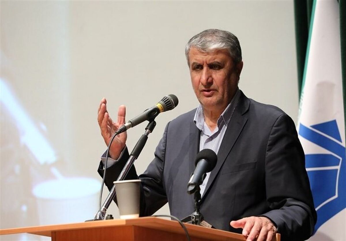 رئیس سازمان انرژی اتمی گفت: امیدواریم آژانس رفتار حرفه‌ای داشته باشد و از نفوذپذیری جریان صهیونیستی بکاهد و بتوانیم گامی در جهت حل و فصل دو مکان باقیمانده برداریم و این قول گروسی است.