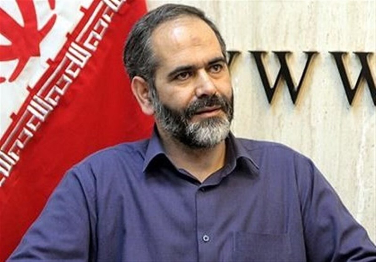 نماینده کرج، فردیس و اشتهارد در مجلس شورای اسلامی در توئیتی نوشت:‌غلط بزرگی که ترامپ در بمباران سایت‌های هسته‌ای انجام داد، سربازان و پایگاه‌های آمریکا در منطقه را هدف مشروع ما برای پاسخ و مقابله قرار داده و اخراج ذلیلانه آمریکا از منطقه را تسریع خواهد نمود.