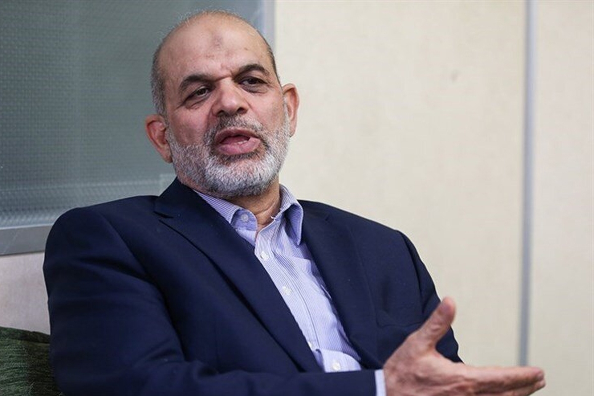 مشاور فرمانده کل سپاه در مراسم شهدای اقتدار تأکید کرد: ایران مقتدر و سربلند با قدرت به پیشروی خود ادامه می‌دهد و در صورت تکرار تجاوز دشمن، پاسخ نیروهای مسلح جمهوری اسلامی ایران ضرباتی کوبنده‌تر از گذشته خواهد بود.