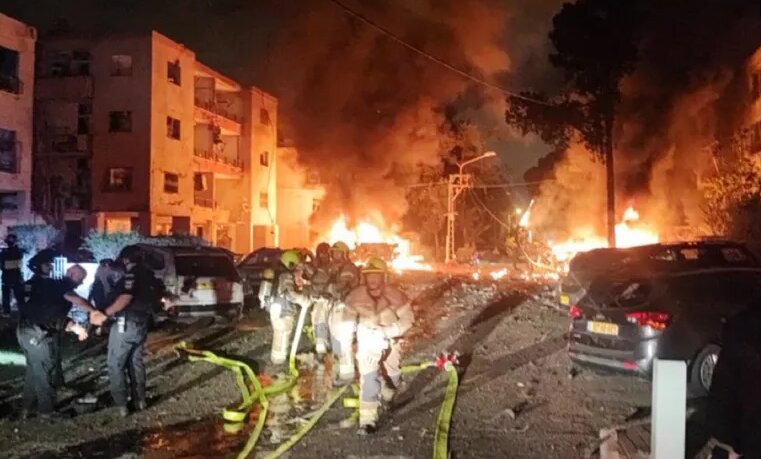 عکس | اصابت موشک‌ های ایران به ۵ پایگاه نظامی اسرائیل