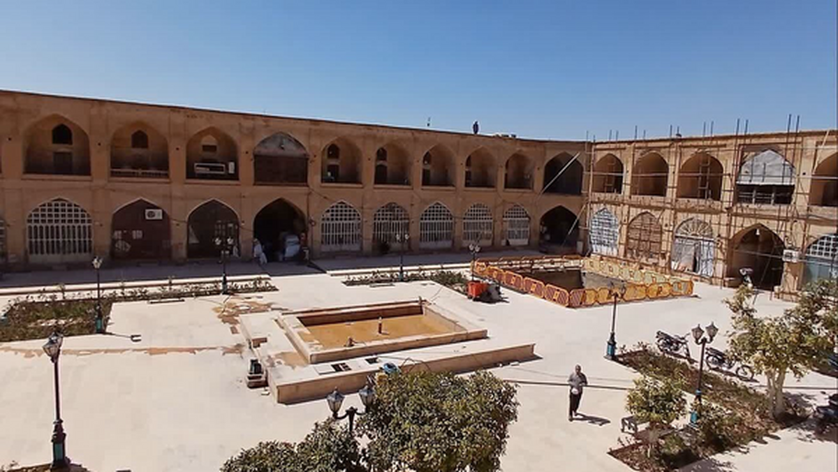 محسن ضیایی، سرپرست اداره کل میراث فرهنگی، گردشگری و صنایع‌دستی استان فارس از اتمام مرمت سرای «گمرک» در بازار وکیل شیراز خبر داد.