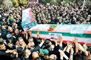 سوگوار و سربلند