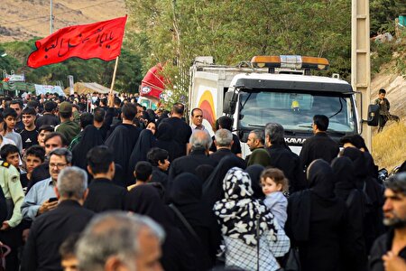 اتباع مجاز هیچ مشکلی برای زیارت اربعین ندارند