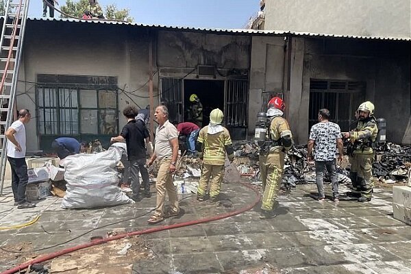 عکس | جزئیات حریق در انبار کفش بازار تهران عکس | جزئیات حریق در انبار کفش بازار تهران