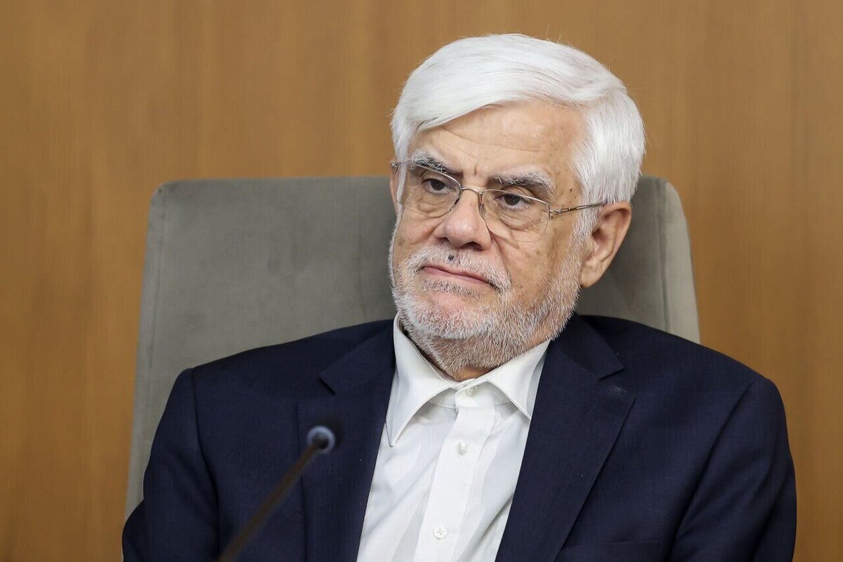 محمدرضا عارف معاون اول رئیس جمهور با بیان اینکه قانون برنامه هفتم پیشرفت کشور برای شرایط عادی و نه وضعیت جنگی کشور نوشته شده است، تأکید کرد: مصوبه بازگشت قیمت‌ها به قبل از آغاز جنگ ۱۲ روزه لازم‌الاجرا است.