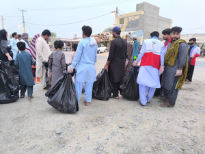 عکس |  حرکت سبز اهالی عورکی برای پاکسازی محیط عکس |  حرکت سبز اهالی عورکی برای پاکسازی محیط