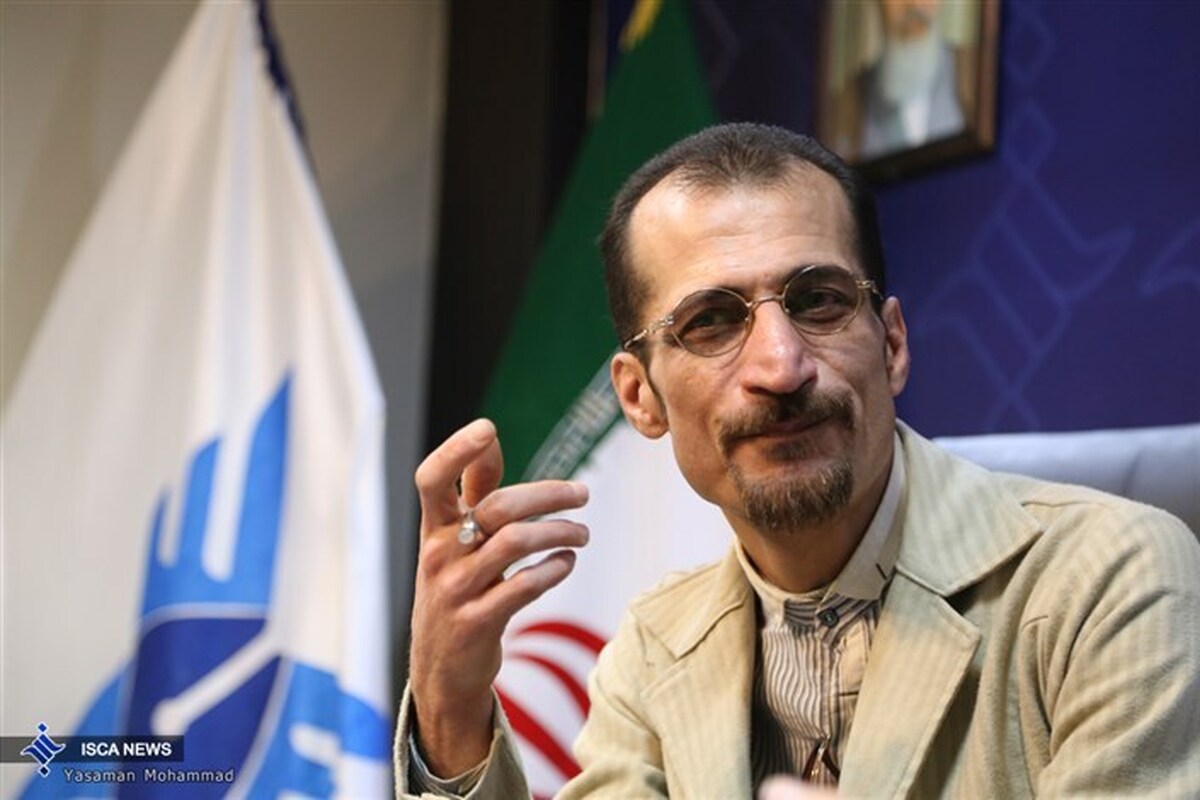 کشورهایی که اکنونیت آنها ادامه یک امپراتوری کهن است، اقوام مختلف و گویش‌ها و حتی زبان‌های مختلف دارند. برخی از این امپراتوری‌ها کاملا منهدم و تجزیه شده و چیزی جز نامی و یک کشور کوچک از آنها باقی نمانده، مانند رم باستان که از آن فقط دو کشور کوچک ایتالیا و یونان باقی مانده است؛ اما از ایران یک‌گستره وسیع جغرافیایی و طیف وسیع قومی، زبانی و فرهنگی باقی مانده. برای این‌که بفهمید ایران چقدر وسیع است این‌طور بدانید که نیمی از کشورهای کنونی اروپا را می‌توان در ایران جای داد!